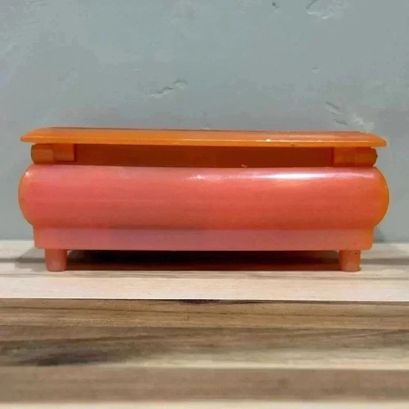 Vintage Yap’s Music Box. Flip top. Mirror. Twirling Ballerinas. Still Works! - Picture 9 of 12